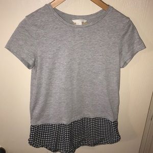 Short sleeve T-shirt.